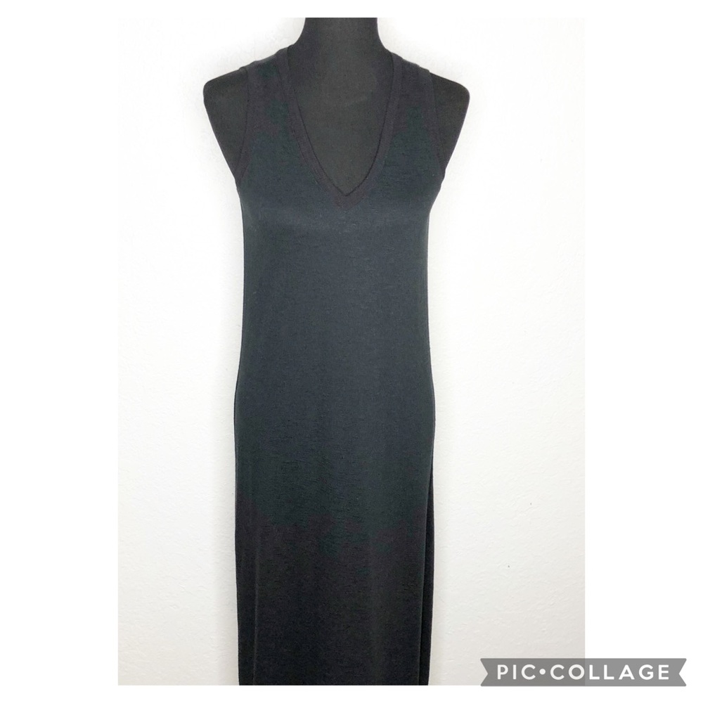 Paige black v neck sleeveless knit midi dress size Extra Small XS